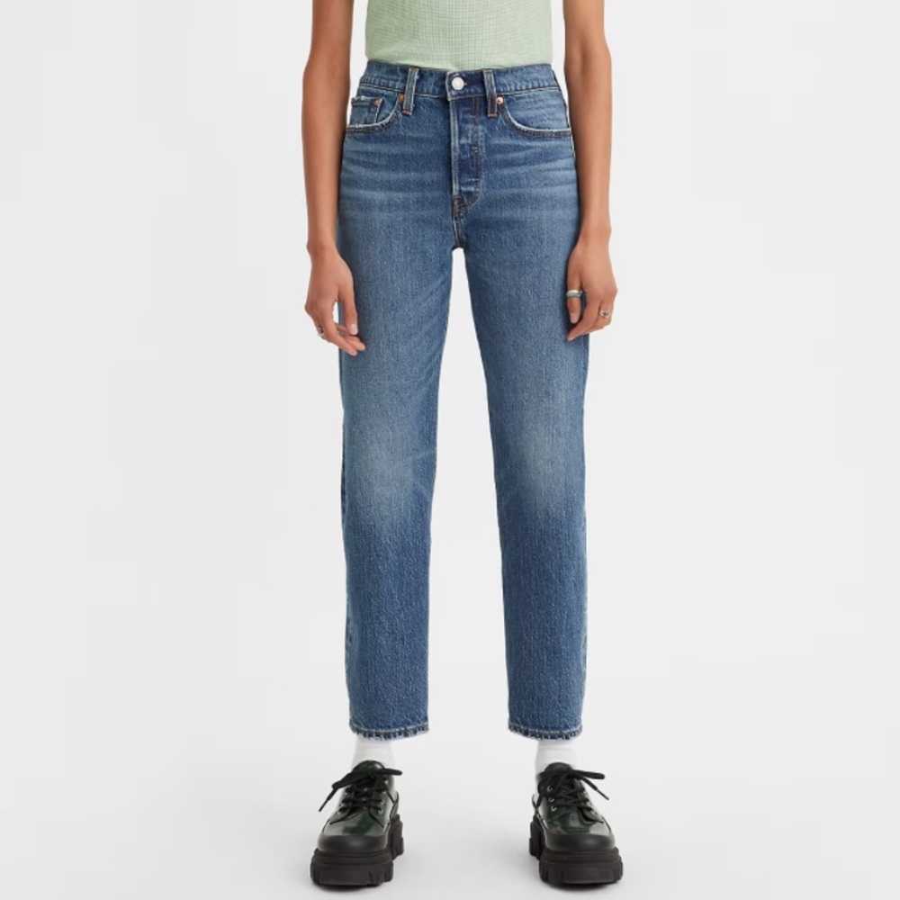 Levi’s Wedgie Straight Dark Wash Jeans